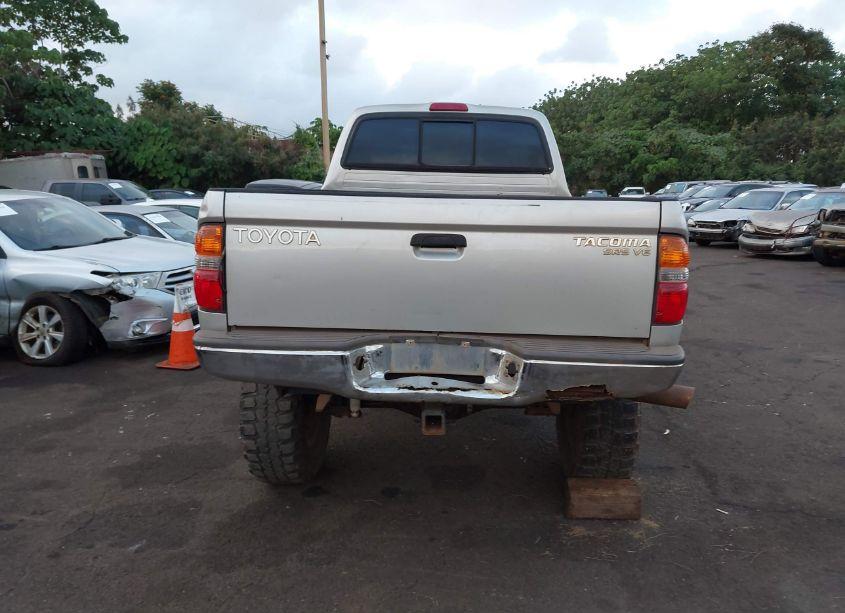 Photo 16 of 2002 Toyota Tacoma BASE V6 (VIN 5TEWN72N82Z119866)