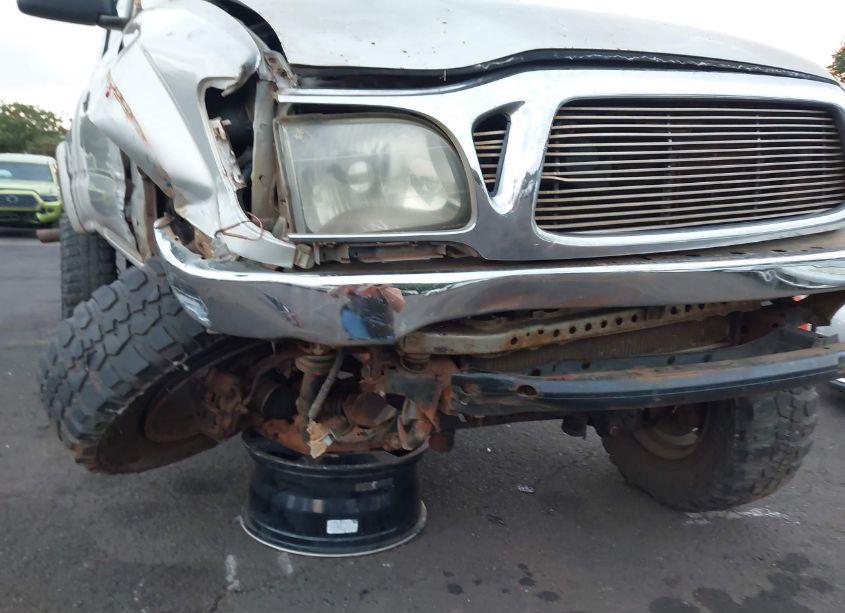 Photo 18 of 2002 Toyota Tacoma BASE V6 (VIN 5TEWN72N82Z119866)