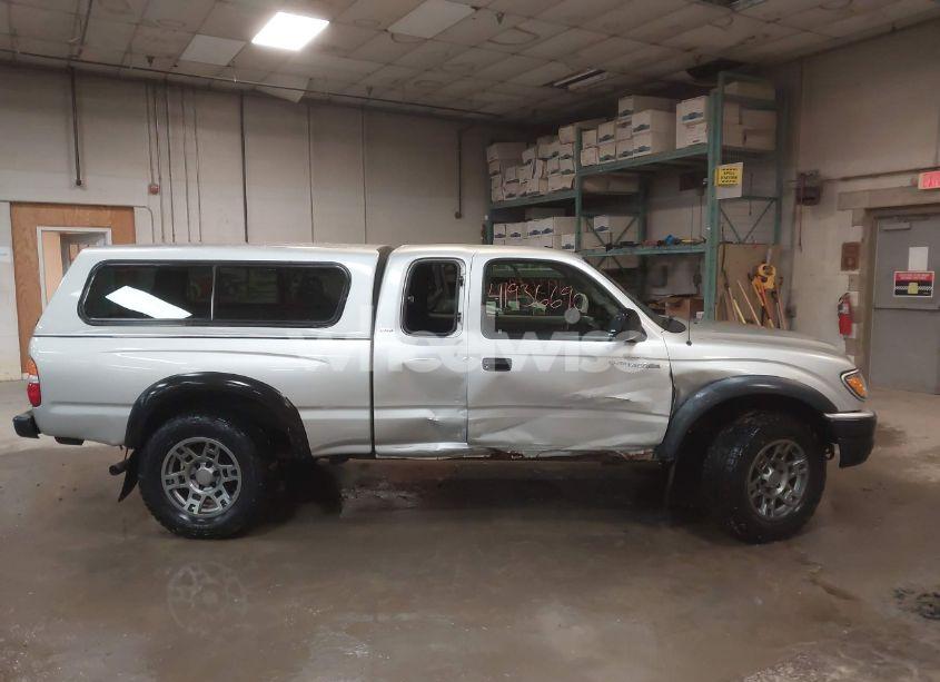Photo 13 of 2004 Toyota Tacoma BASE V6 (VIN 5TEWN72N84Z399274)