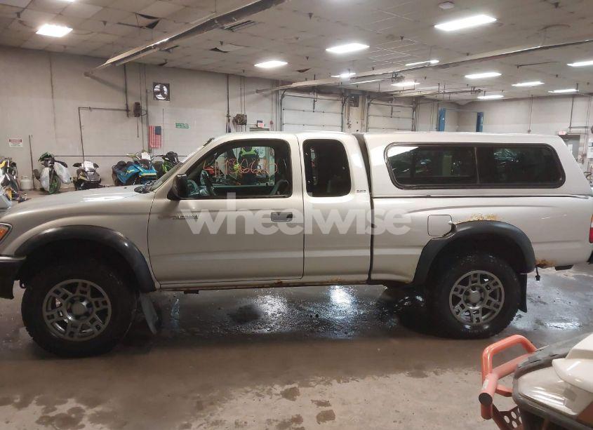 Photo 14 of 2004 Toyota Tacoma BASE V6 (VIN 5TEWN72N84Z399274)