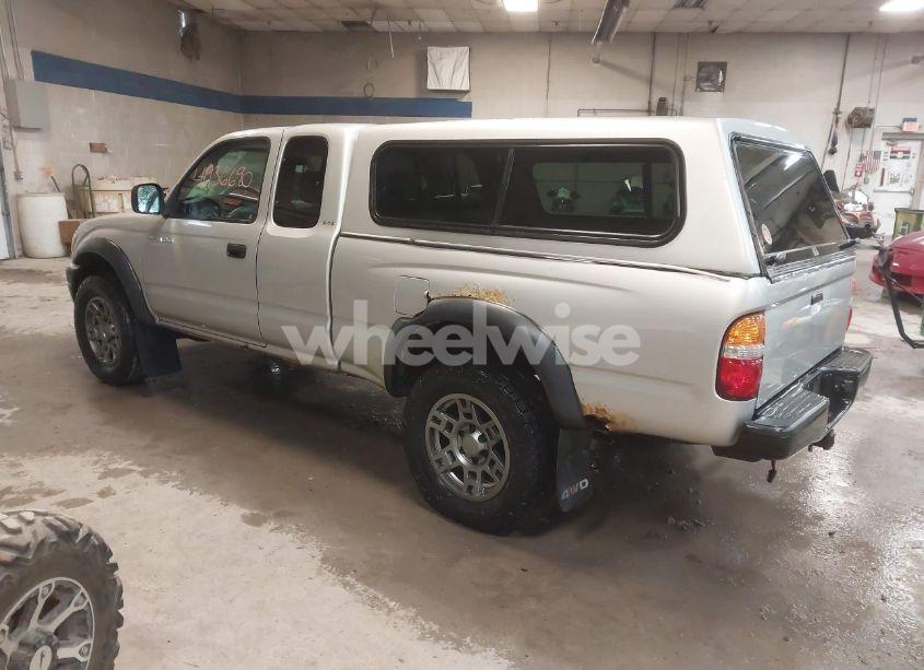 Photo 3 of 2004 Toyota Tacoma BASE V6 (VIN 5TEWN72N84Z399274)