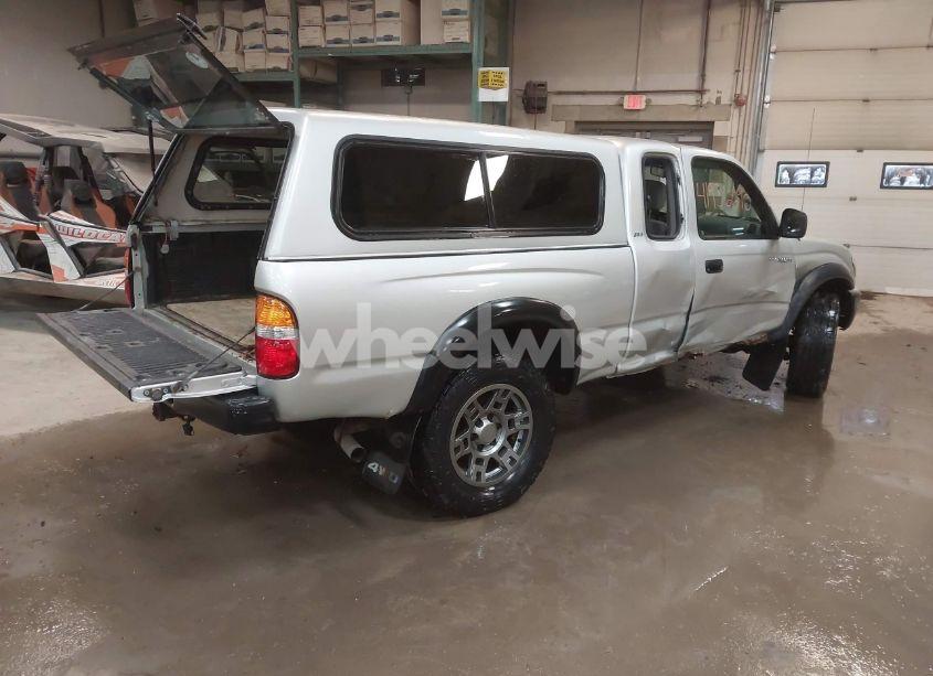 Photo 4 of 2004 Toyota Tacoma BASE V6 (VIN 5TEWN72N84Z399274)