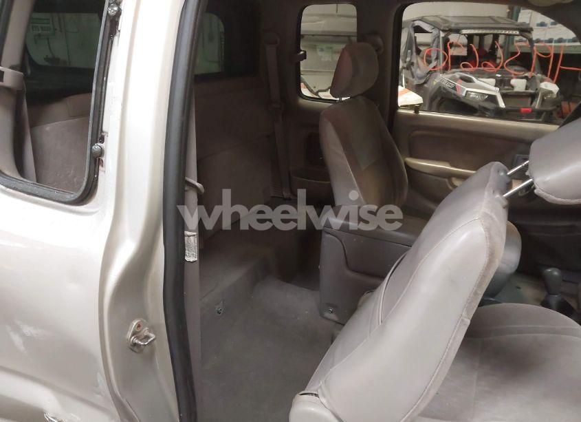 Photo 8 of 2004 Toyota Tacoma BASE V6 (VIN 5TEWN72N84Z399274)