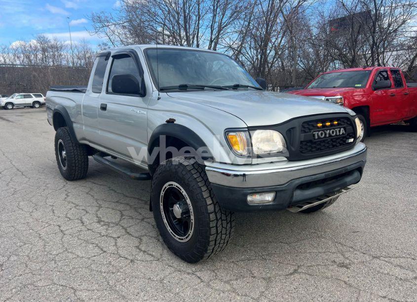 2002 Toyota Tacoma XTRACAB (VIN 5TEWN72N92Z884598) main photo