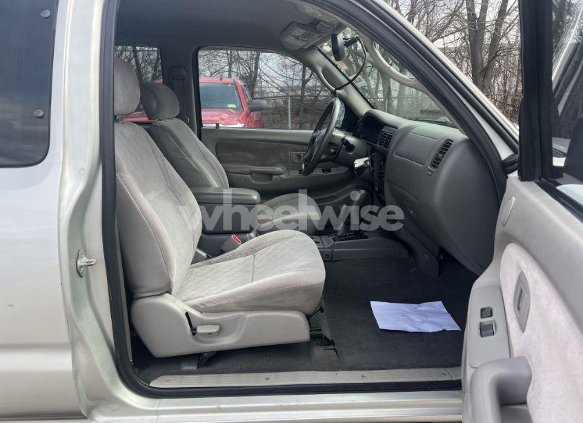 Photo 5 of 2002 Toyota Tacoma XTRACAB (VIN 5TEWN72N92Z884598)