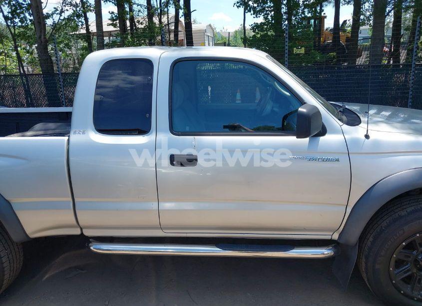 Photo 13 of 2004 Toyota Tacoma BASE V6 (VIN 5TEWN72N94Z356921)