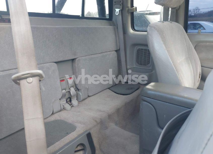 Photo 8 of 2004 Toyota Tacoma BASE V6 (VIN 5TEWN72N94Z389143)