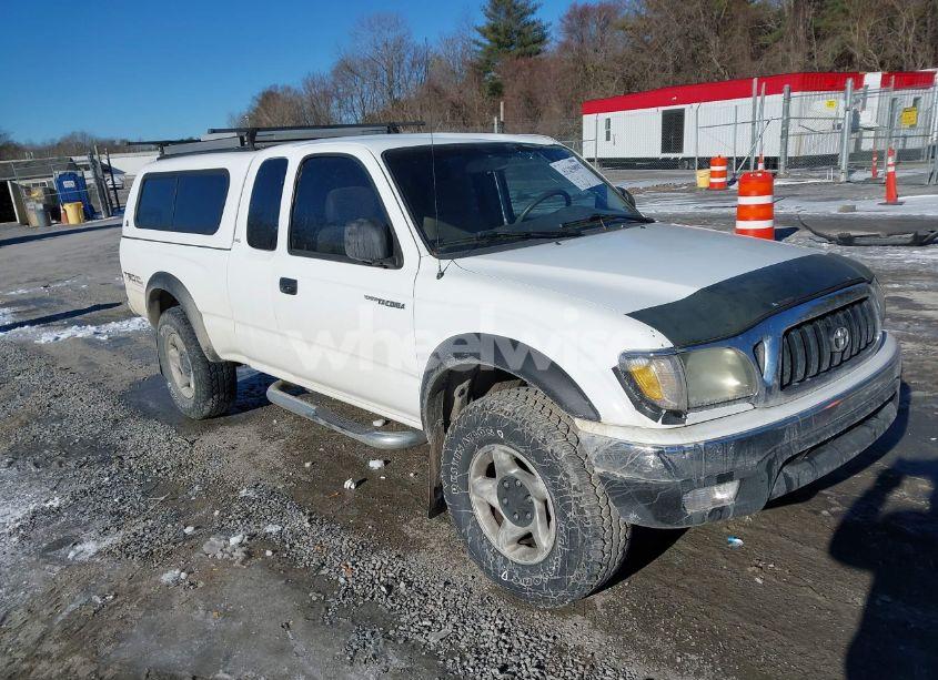 2002 Toyota Tacoma BASE V6 (VIN 5TEWN72NX2Z013273) main photo