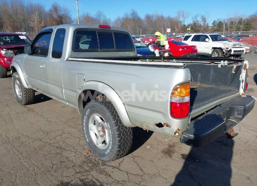 Photo 3 of 2003 Toyota Tacoma BASE V6 (VIN 5TEWN72NX3Z190861)