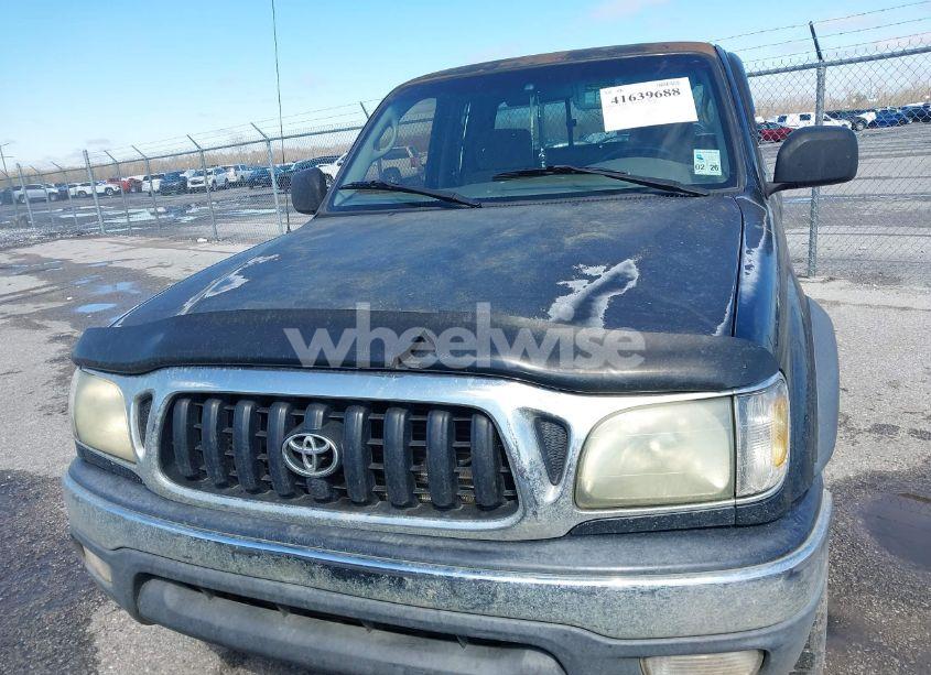 Photo 12 of 2004 Toyota Tacoma BASE V6 (VIN 5TEWN72NX4Z400831)