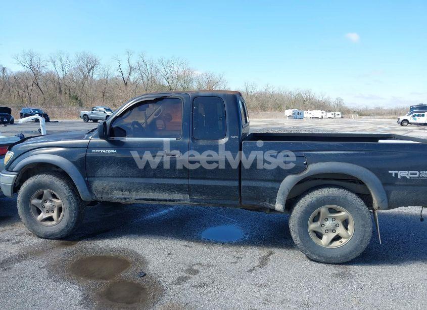 Photo 14 of 2004 Toyota Tacoma BASE V6 (VIN 5TEWN72NX4Z400831)