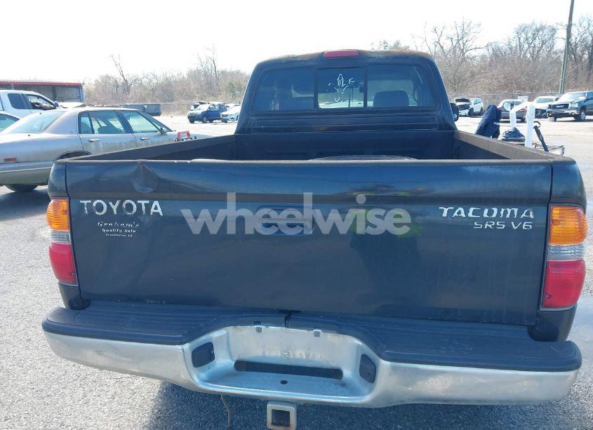 Photo 16 of 2004 Toyota Tacoma BASE V6 (VIN 5TEWN72NX4Z400831)
