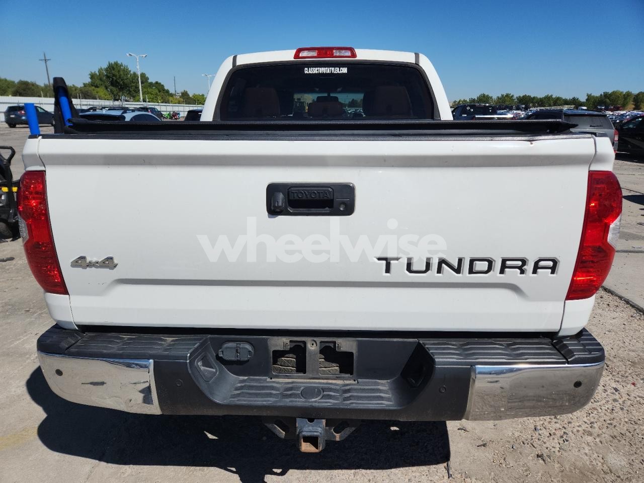 Photo 6 of 2015 TOYOTA TUNDRA CREWMAX 1794 (VIN 5TFAW5F11FX465404)