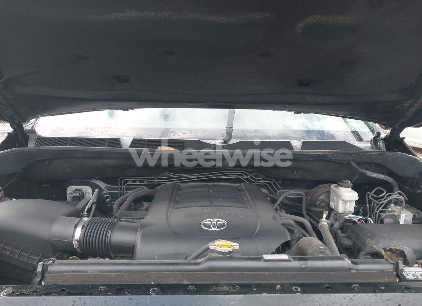 Photo 10 of 2016 Toyota Tundra PLATINUM 5.7L V8 (VIN 5TFAW5F13GX514183)