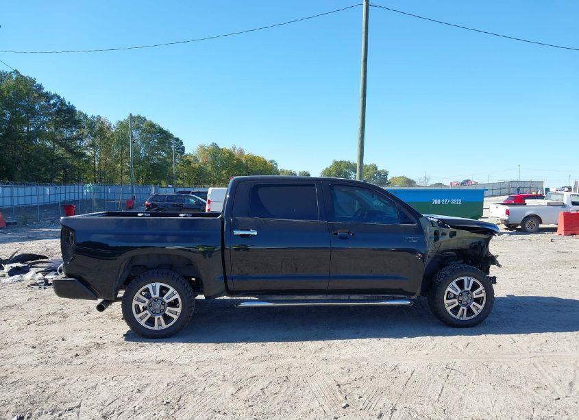 Photo 14 of 2018 Toyota Tundra PLATINUM 5.7L V8 (VIN 5TFAW5F13JX774770)
