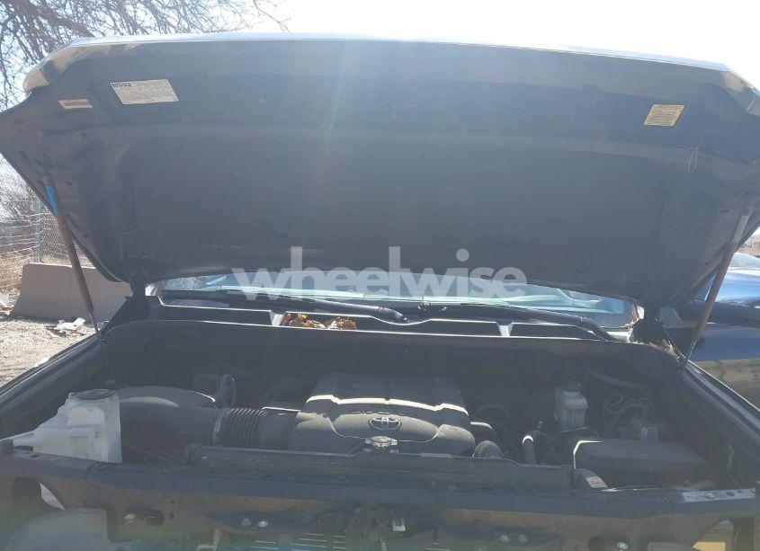 Photo 10 of 2014 Toyota Tundra 1794 5.7L V8 (VIN 5TFAW5F15EX351968)