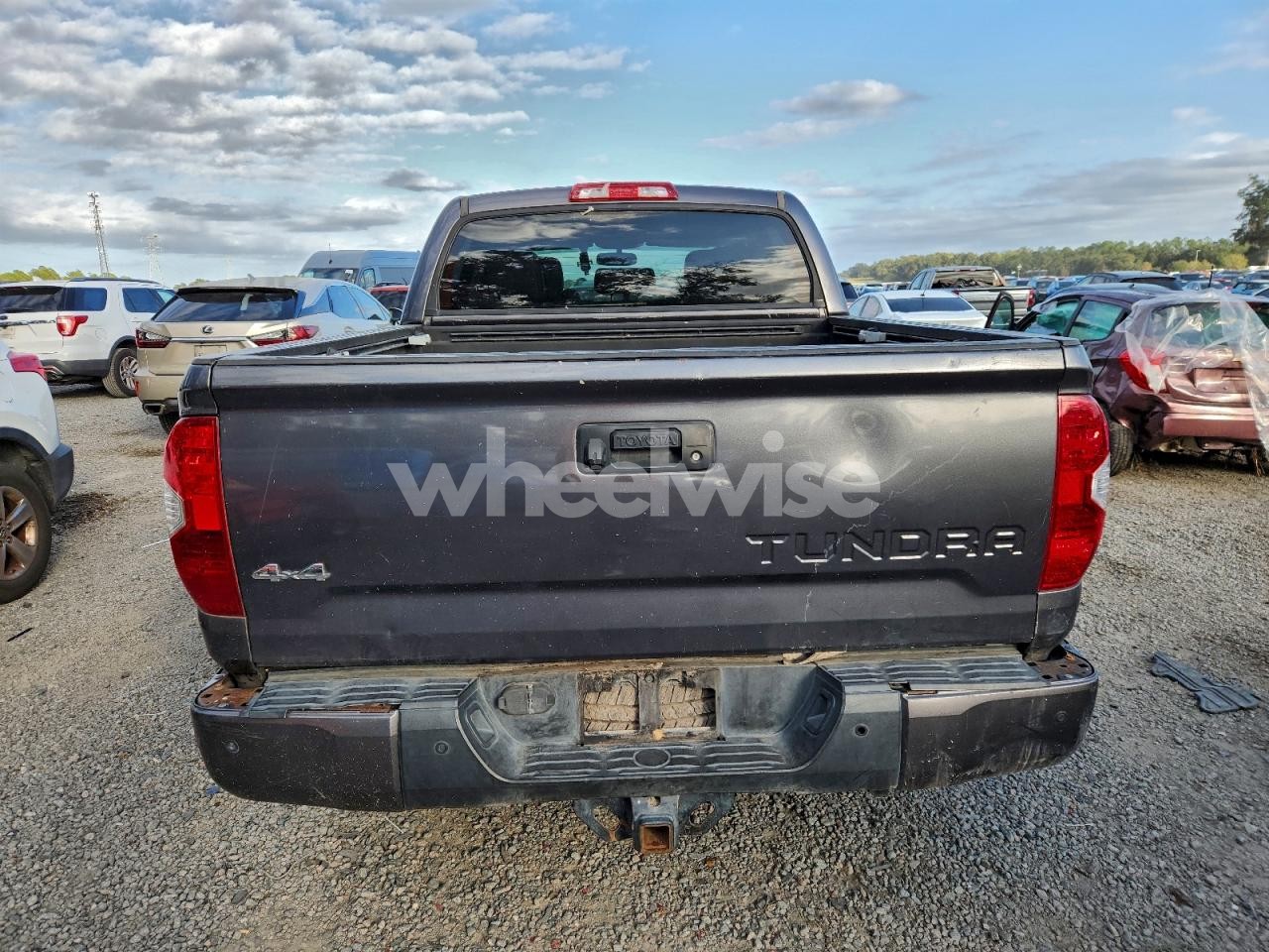 Photo 6 of 2014 TOYOTA TUNDRA CREWMAX PLATINUM (VIN 5TFAW5F15EX380046)