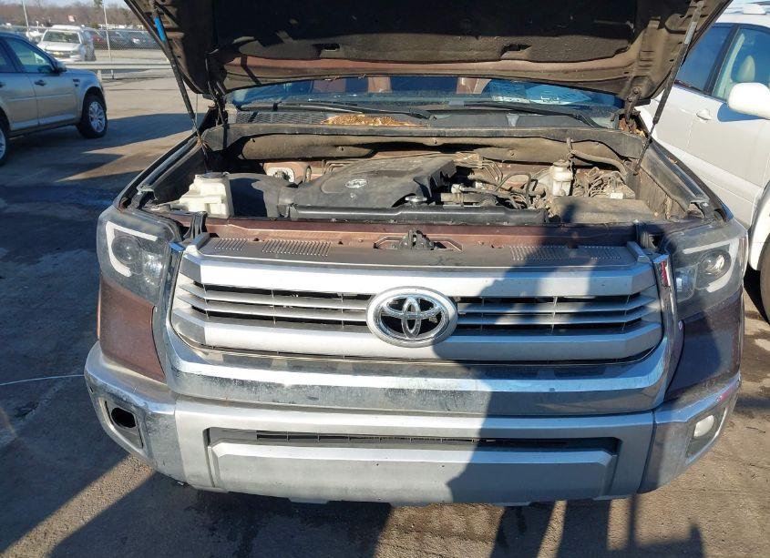 Photo 10 of 2015 Toyota Tundra 1794 5.7L V8 (VIN 5TFAW5F15FX419431)