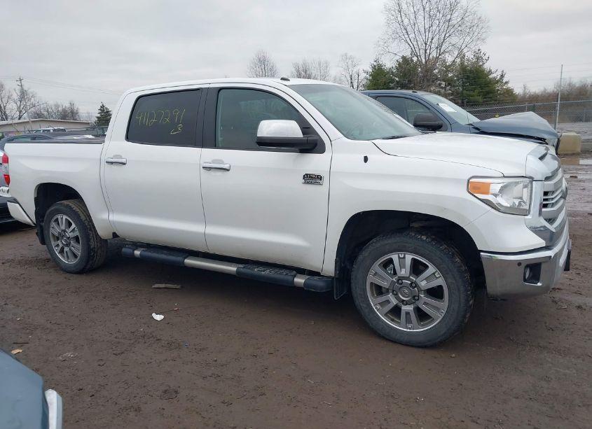 Photo 13 of 2015 Toyota Tundra 1794 5.7L V8 (VIN 5TFAW5F16FX480450)