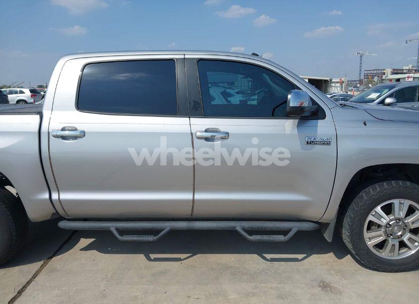Photo 14 of 2015 Toyota Tundra PLATINUM 5.7L V8 (VIN 5TFAW5F17FX449529)