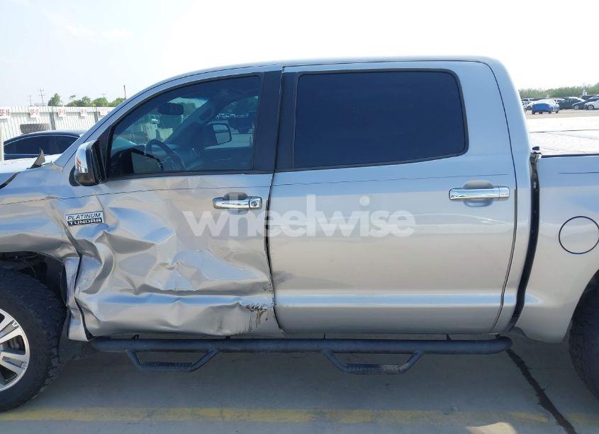 Photo 15 of 2015 Toyota Tundra PLATINUM 5.7L V8 (VIN 5TFAW5F17FX449529)