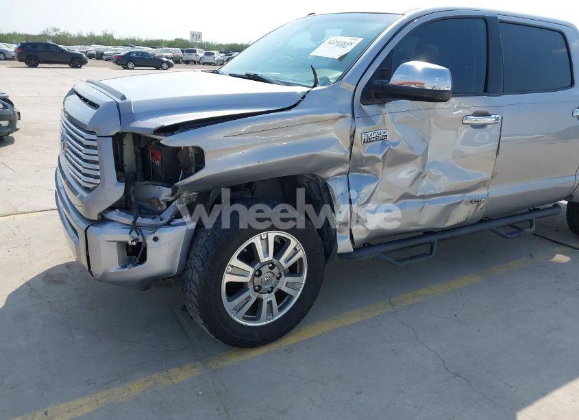 Photo 6 of 2015 Toyota Tundra PLATINUM 5.7L V8 (VIN 5TFAW5F17FX449529)