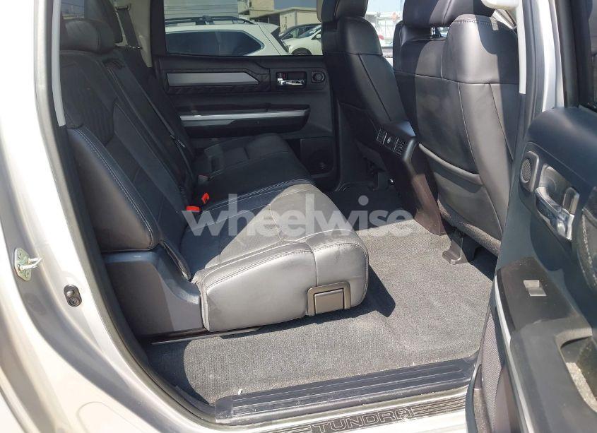 Photo 8 of 2015 Toyota Tundra PLATINUM 5.7L V8 (VIN 5TFAW5F17FX449529)