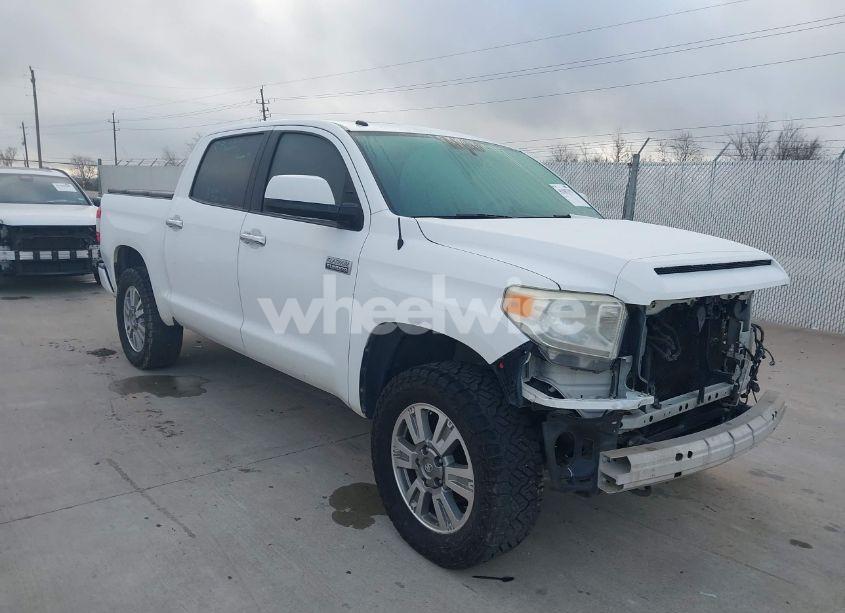 2014 Toyota Tundra PLATINUM 5.7L V8 (VIN 5TFAW5F18EX388125) main photo