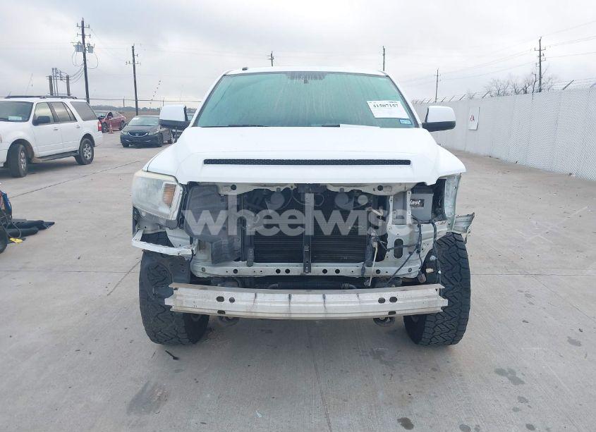 Photo 12 of 2014 Toyota Tundra PLATINUM 5.7L V8 (VIN 5TFAW5F18EX388125)
