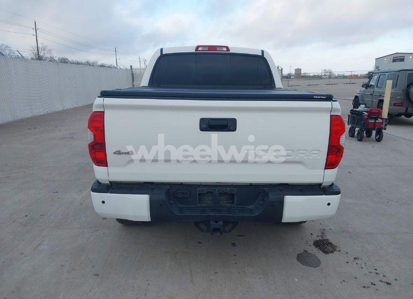 Photo 16 of 2014 Toyota Tundra PLATINUM 5.7L V8 (VIN 5TFAW5F18EX388125)