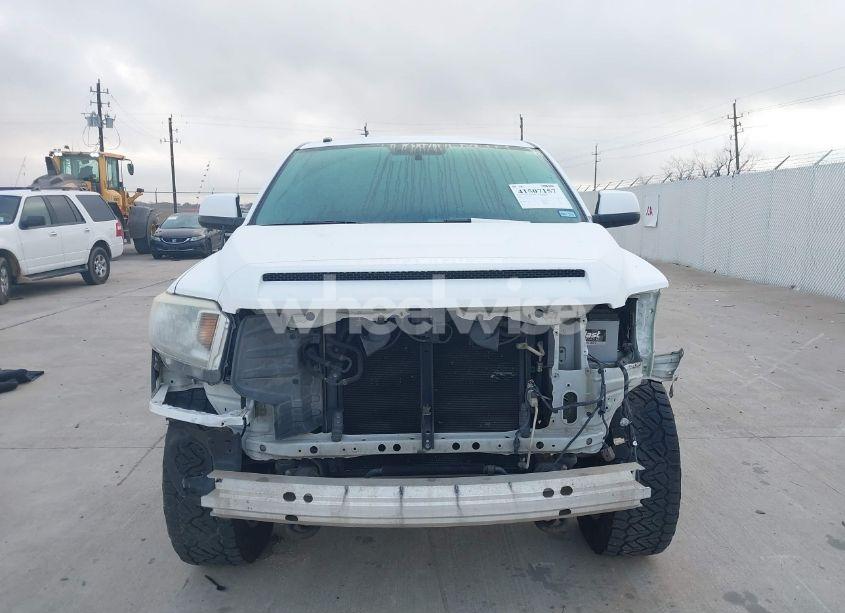 Photo 6 of 2014 Toyota Tundra PLATINUM 5.7L V8 (VIN 5TFAW5F18EX388125)