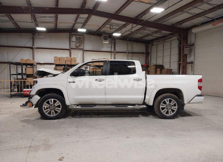 Photo 15 of 2014 Toyota Tundra PLATINUM 5.7L V8 (VIN 5TFAW5F18EX388528)