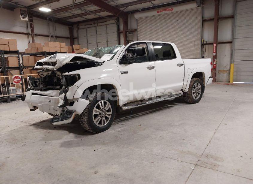 Photo 2 of 2014 Toyota Tundra PLATINUM 5.7L V8 (VIN 5TFAW5F18EX388528)
