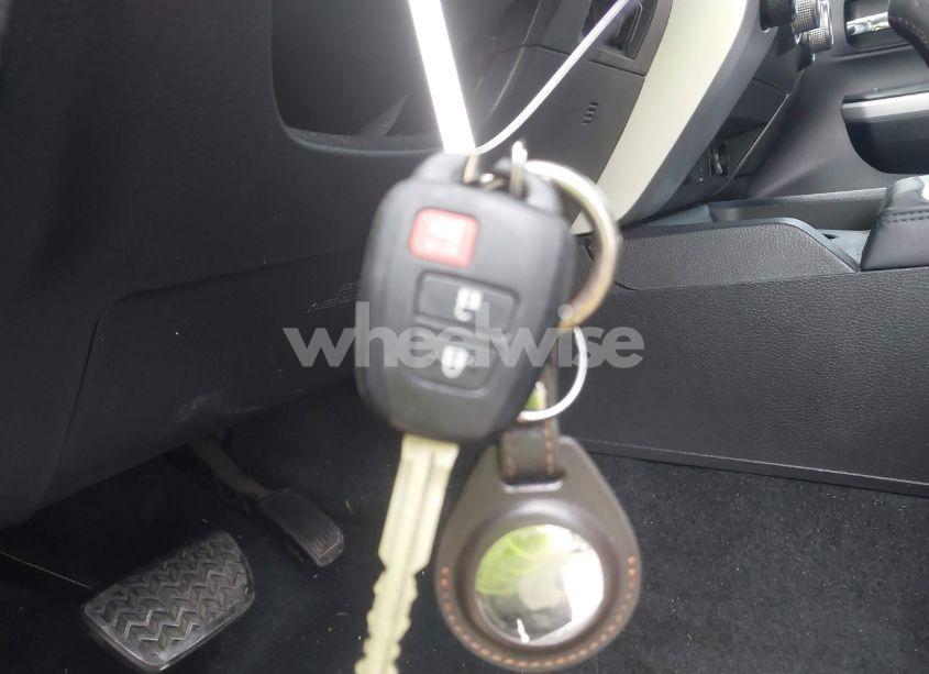 Photo 11 of 2018 Toyota Tundra PLATINUM 5.7L V8 (VIN 5TFAW5F18JX715214)