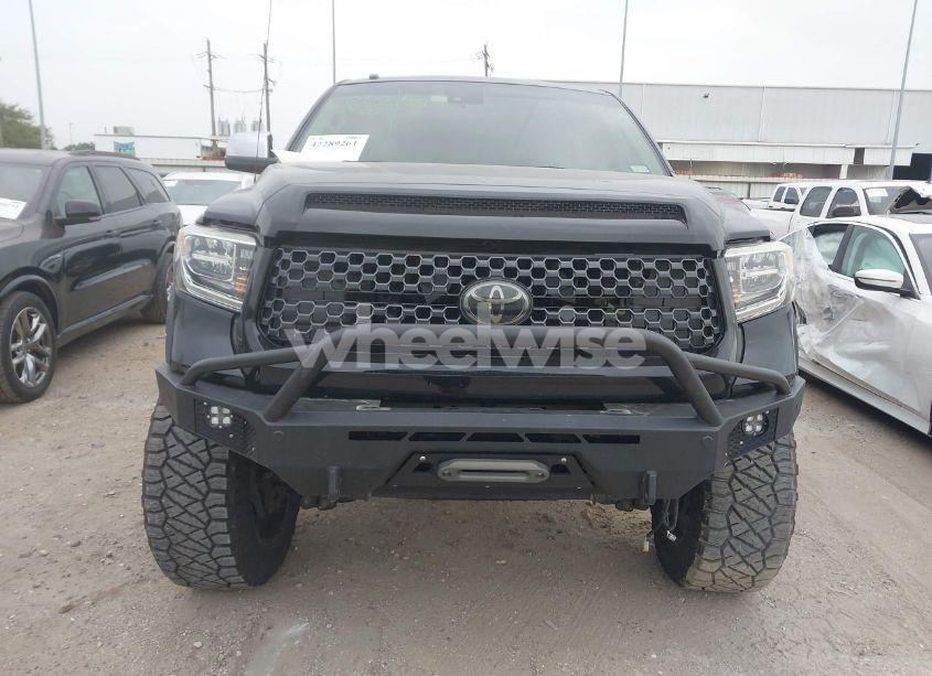 Photo 13 of 2018 Toyota Tundra PLATINUM 5.7L V8 (VIN 5TFAW5F18JX715214)