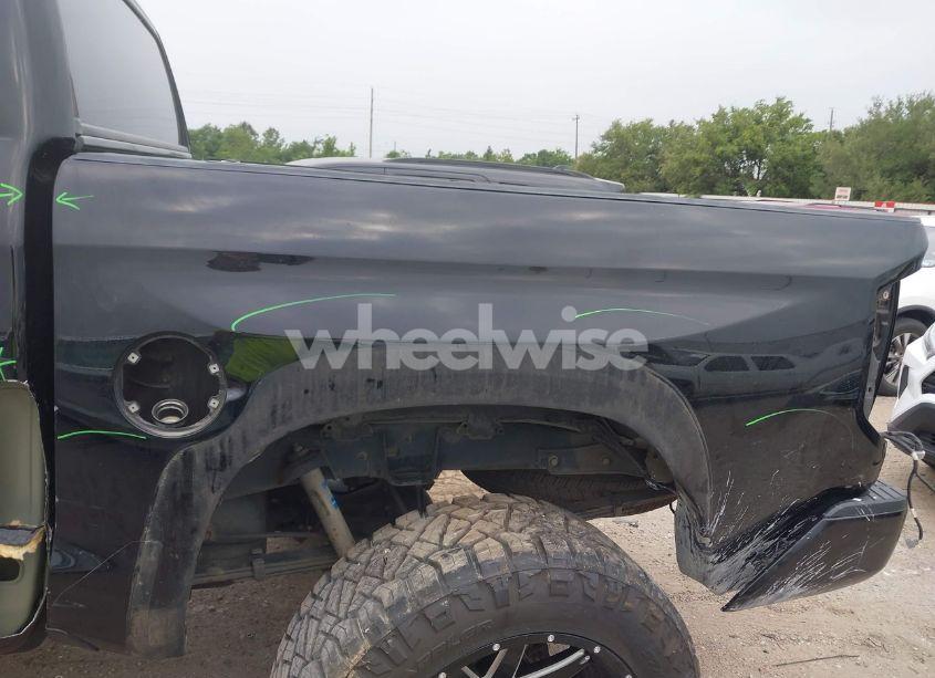 Photo 18 of 2018 Toyota Tundra PLATINUM 5.7L V8 (VIN 5TFAW5F18JX715214)