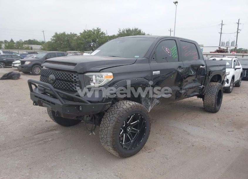 Photo 2 of 2018 Toyota Tundra PLATINUM 5.7L V8 (VIN 5TFAW5F18JX715214)
