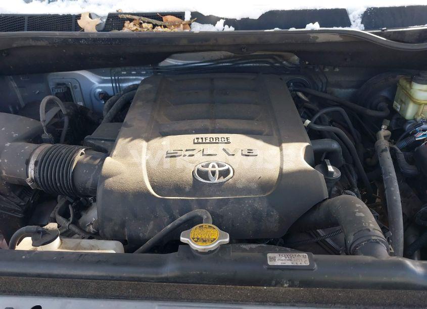 Photo 10 of 2014 Toyota Tundra PLATINUM 5.7L V8 (VIN 5TFAW5F19EX376789)