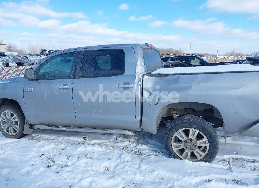 Photo 14 of 2014 Toyota Tundra PLATINUM 5.7L V8 (VIN 5TFAW5F19EX376789)