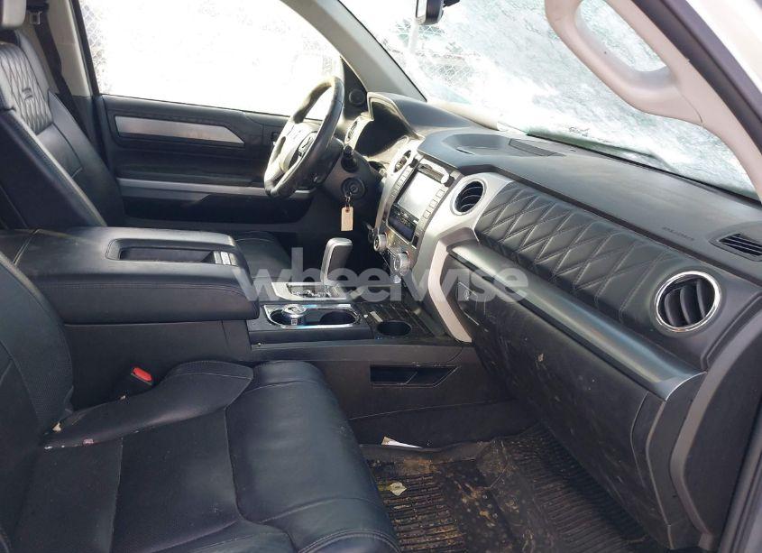 Photo 5 of 2014 Toyota Tundra PLATINUM 5.7L V8 (VIN 5TFAW5F19EX376789)