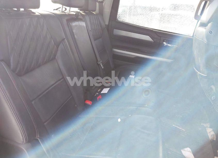 Photo 8 of 2014 Toyota Tundra PLATINUM 5.7L V8 (VIN 5TFAW5F19EX376789)