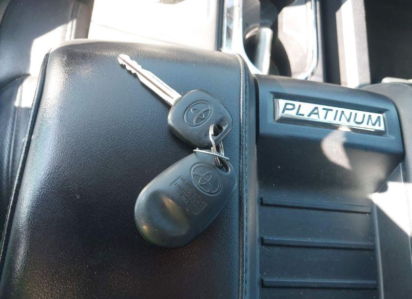 Photo 11 of 2015 Toyota Tundra PLATINUM 5.7L V8 (VIN 5TFAW5F19FX448124)