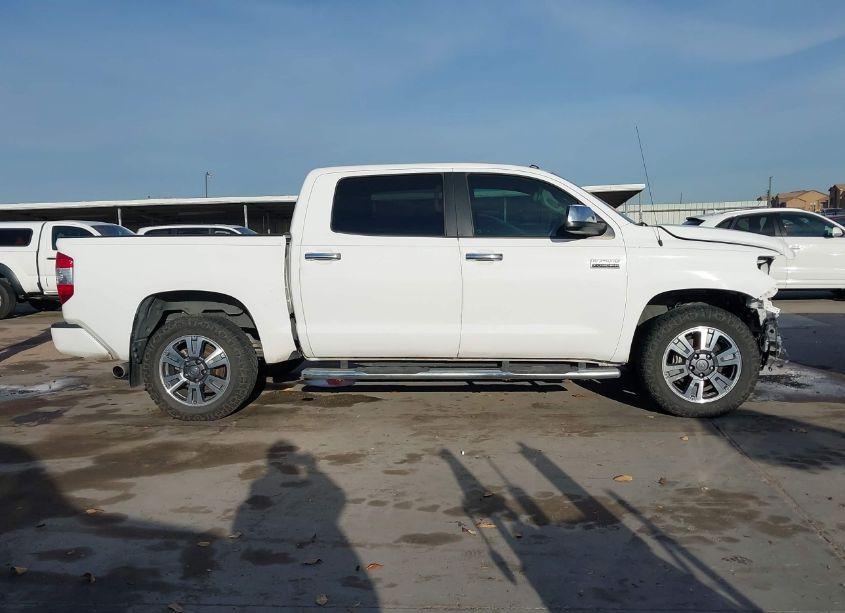 Photo 14 of 2018 Toyota Tundra PLATINUM 5.7L V8 (VIN 5TFAW5F19JX730854)