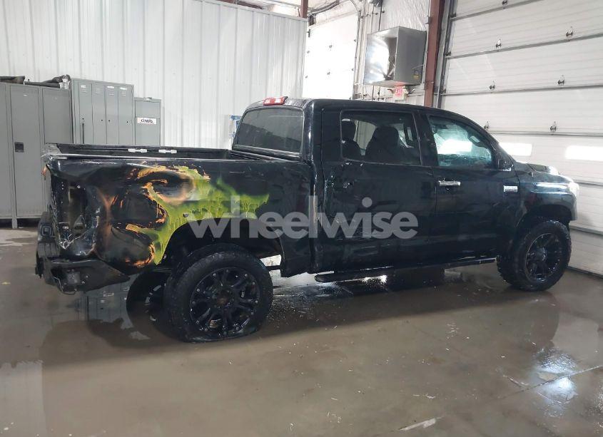 Photo 14 of 2018 Toyota Tundra PLATINUM 5.7L V8 (VIN 5TFAW5F19JX765068)