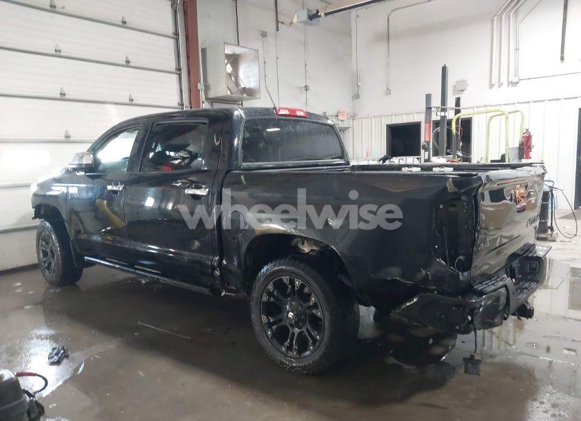Photo 15 of 2018 Toyota Tundra PLATINUM 5.7L V8 (VIN 5TFAW5F19JX765068)