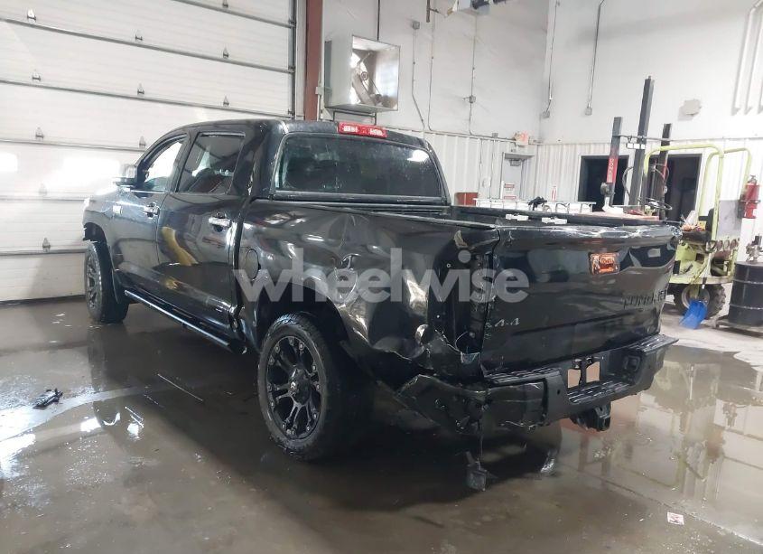 Photo 3 of 2018 Toyota Tundra PLATINUM 5.7L V8 (VIN 5TFAW5F19JX765068)