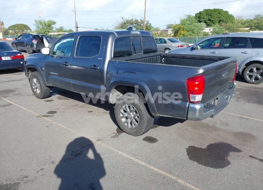 Photo 3 of 2016 Toyota Tacoma SR5 (VIN 5TFAX5GN0GX065186)