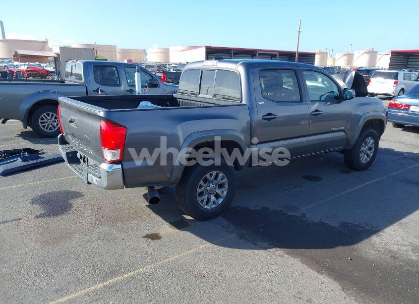 Photo 4 of 2016 Toyota Tacoma SR5 (VIN 5TFAX5GN0GX065186)