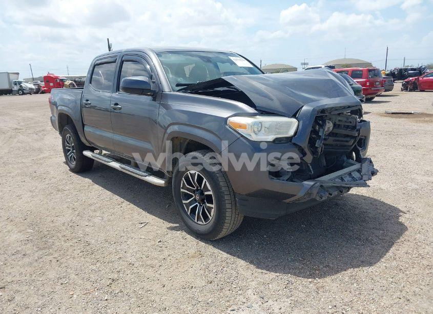 2018 Toyota Tacoma SR (VIN 5TFAX5GN0JX104673) main photo