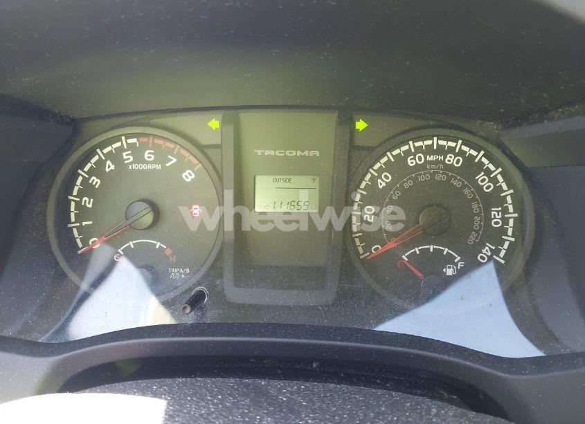 Photo 7 of 2016 Toyota Tacoma SR (VIN 5TFAX5GN1GX055850)